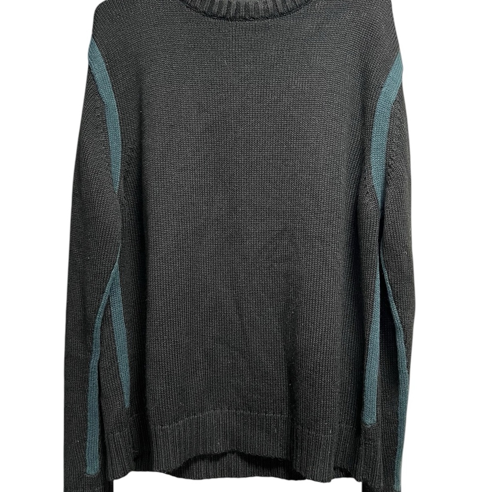 725 Levi’s Black Sweater with Teal Accents (Size L)